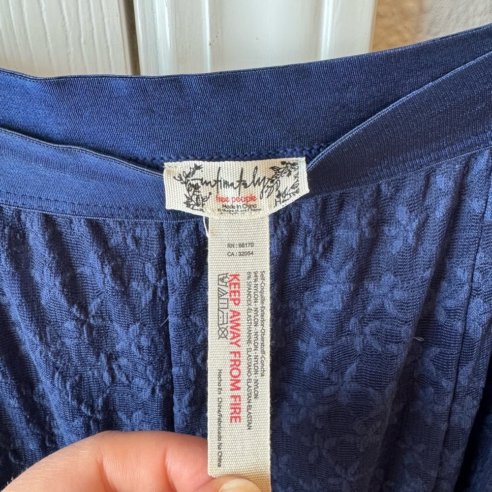 NWOT Free People Lace Skirt - Picture 3 of 3